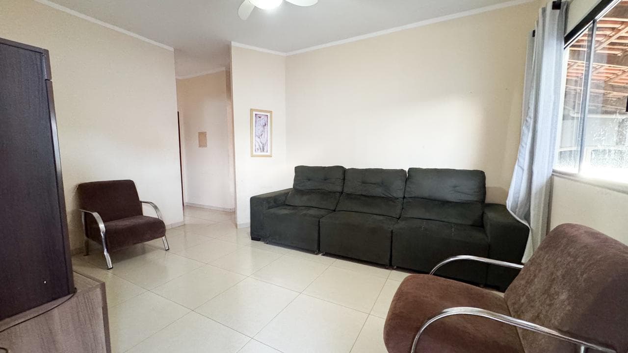 Casa Espaçosa na 309 Sul | 465 m² de Terreno | Energia Solar e Garagem para 4 Carros