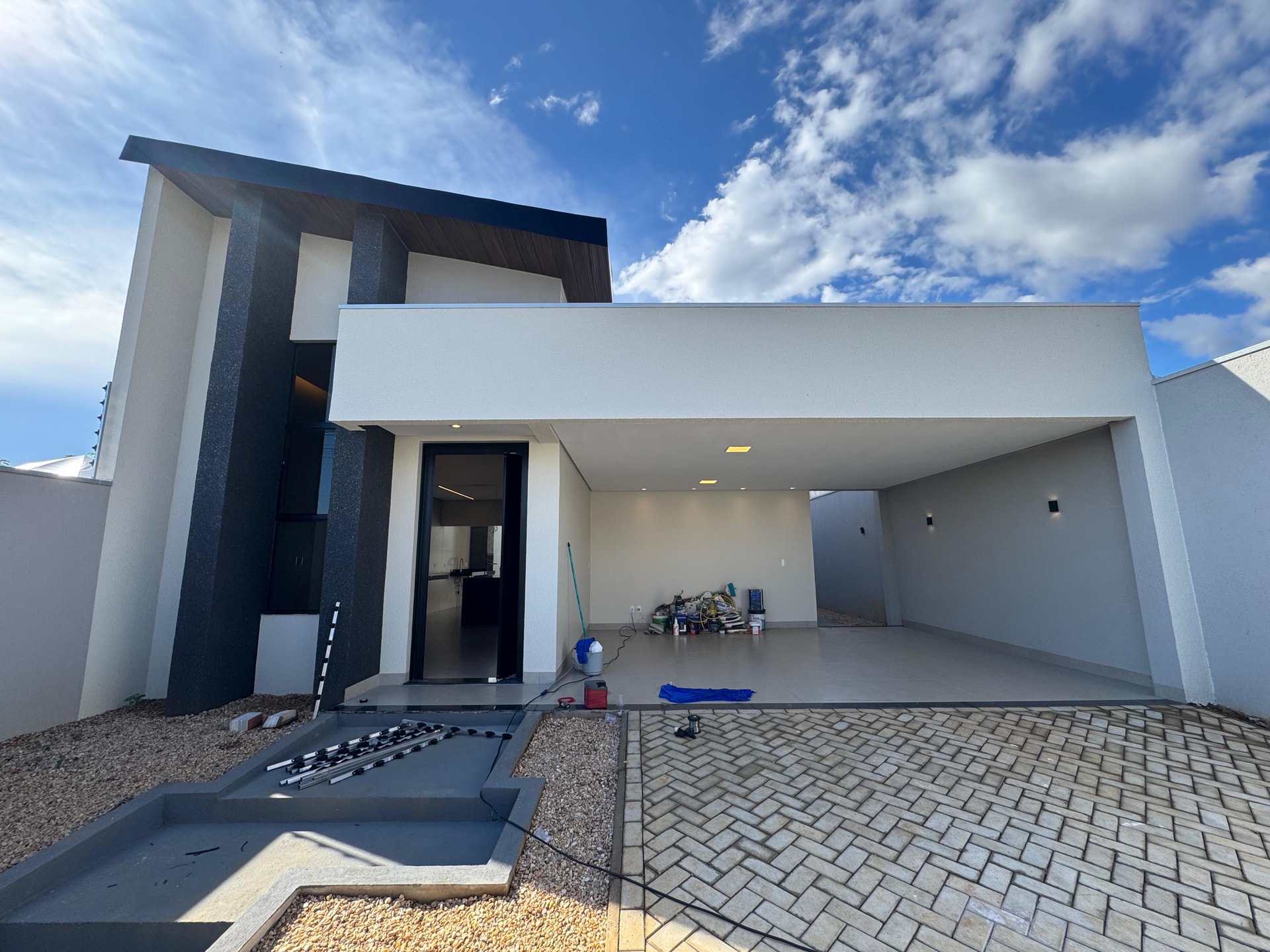 Casa com 3 quartos, suíte master e piscina na 1503 Sul em Palmas