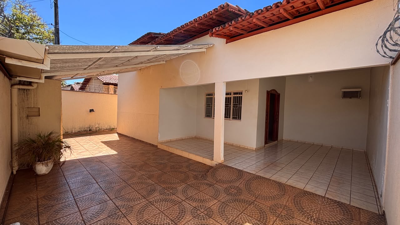 Casa à venda na 108 Sul com 4 quartos e churrasqueira – Palmas/TO