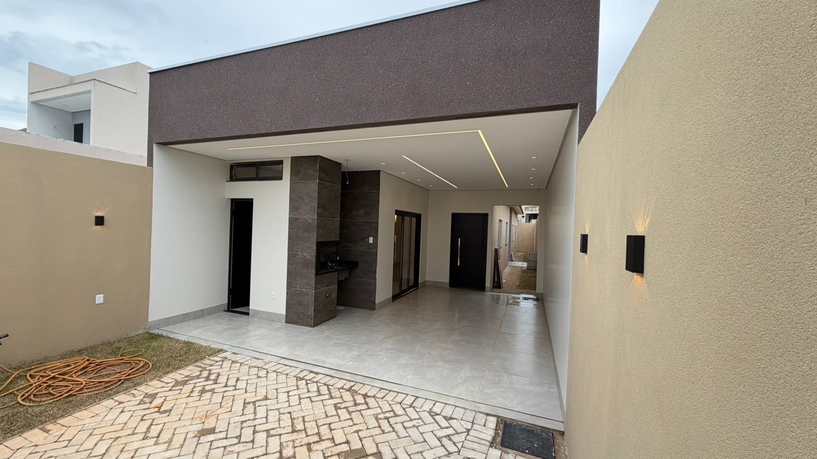 Casa nova 3 quartos com suíte e área gourmet na 505 Sul em Palmas – alto padrão