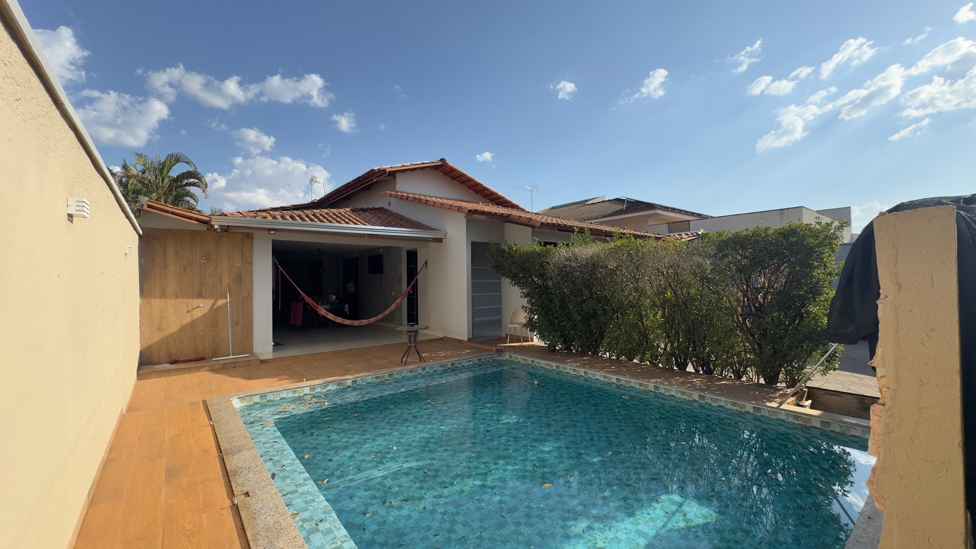 Casa de alto padrão com 3 suítes na 208 Norte em Palmas