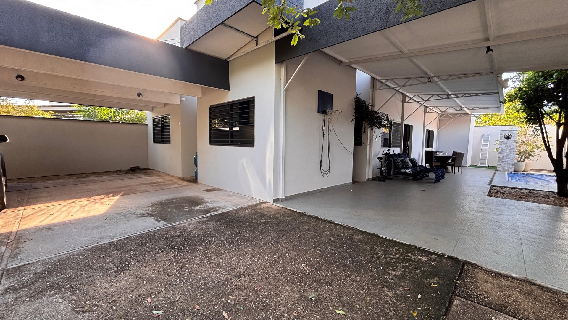 Casa 4 quartos com 3 suítes à venda na 604 Sul em Palmas – amplo terreno e excelente espaço
