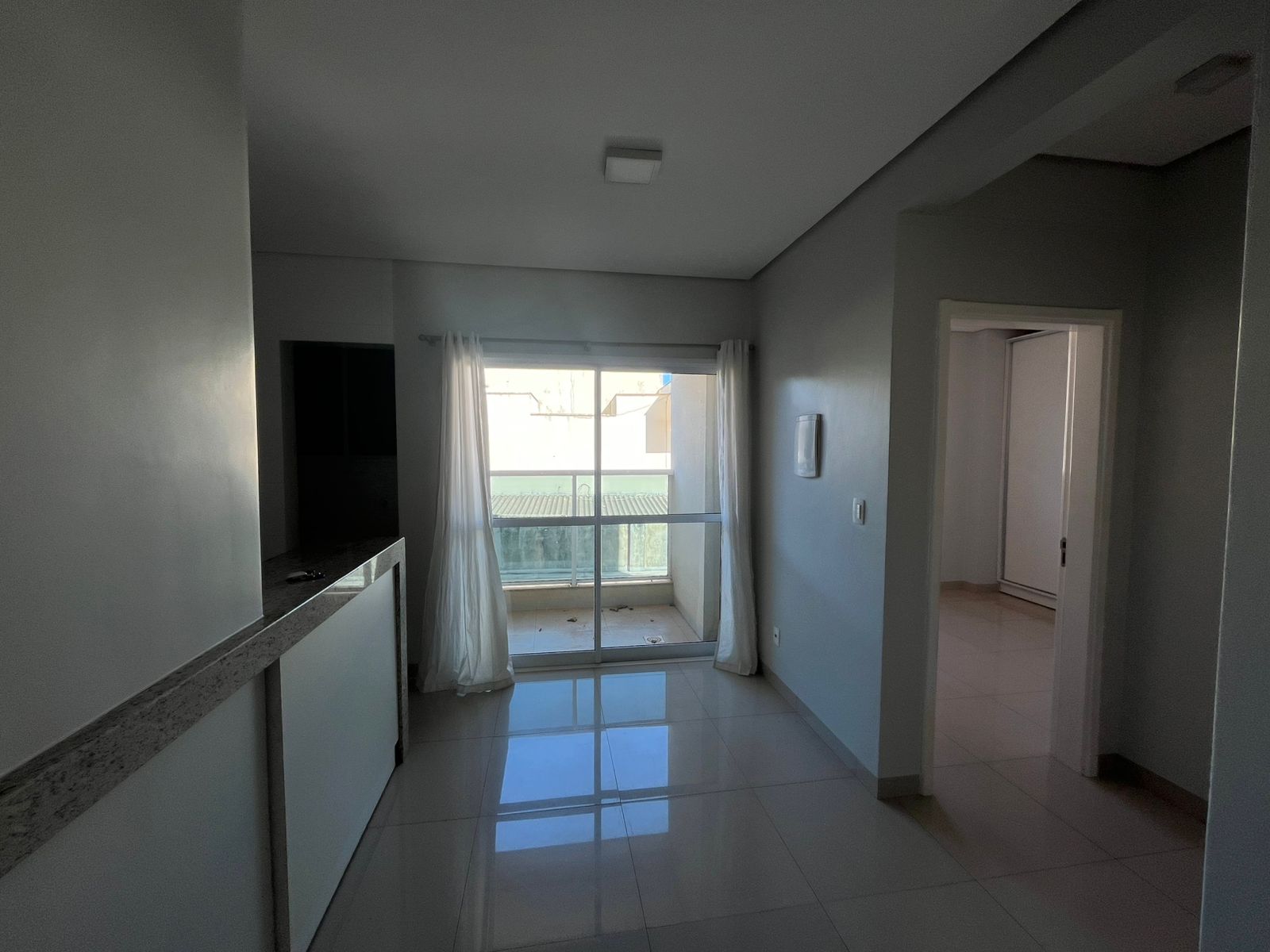 Apartamento com 2 quartos e móveis planejados na 308 Sul em Palmas