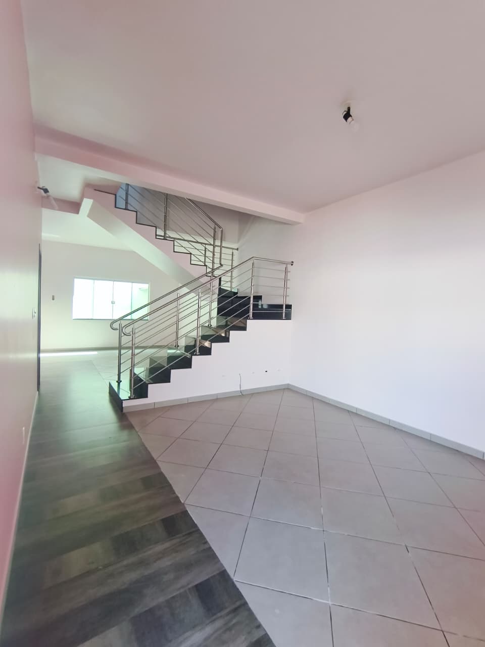 Casa em condomínio para alugar na 303 sul com 3 quartos sendo 1 suíte