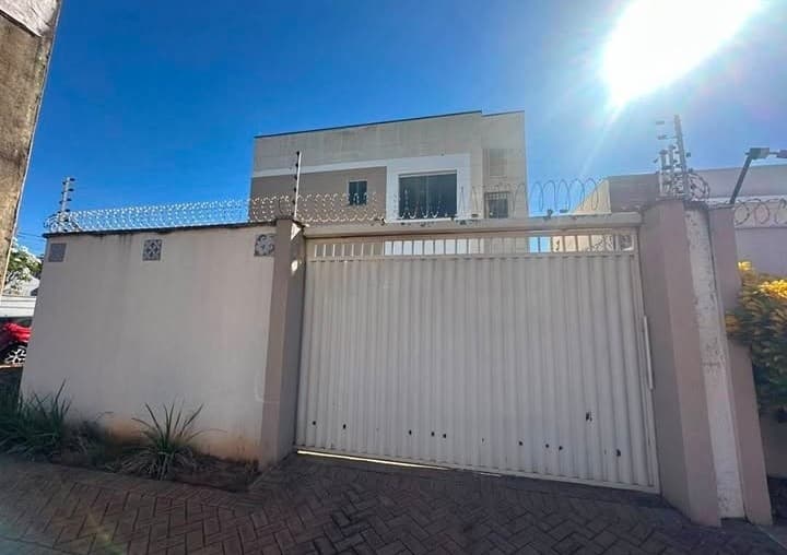 Sobrado de esquina para locação na 604 Norte – Palmas/TO