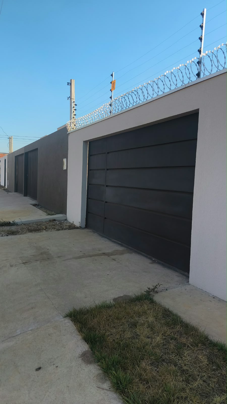 Casa nova com 2 quartos, sendo 1 suíte, para aluguel na 1603 Sul
