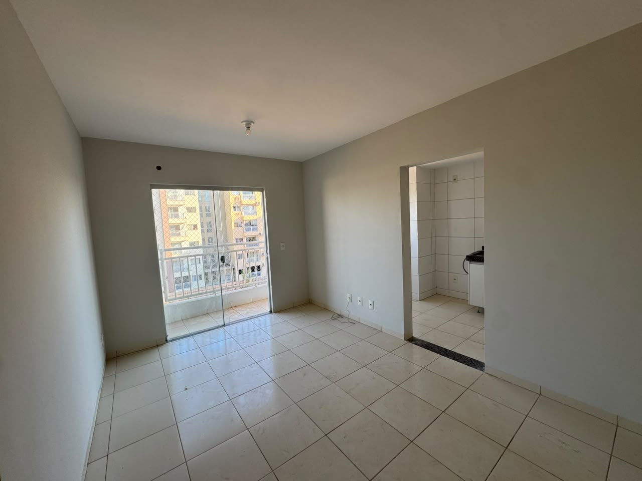 Apartamento de 2 quartos, com suíte no Residencial Boulevard na 704 Sul em Palmas