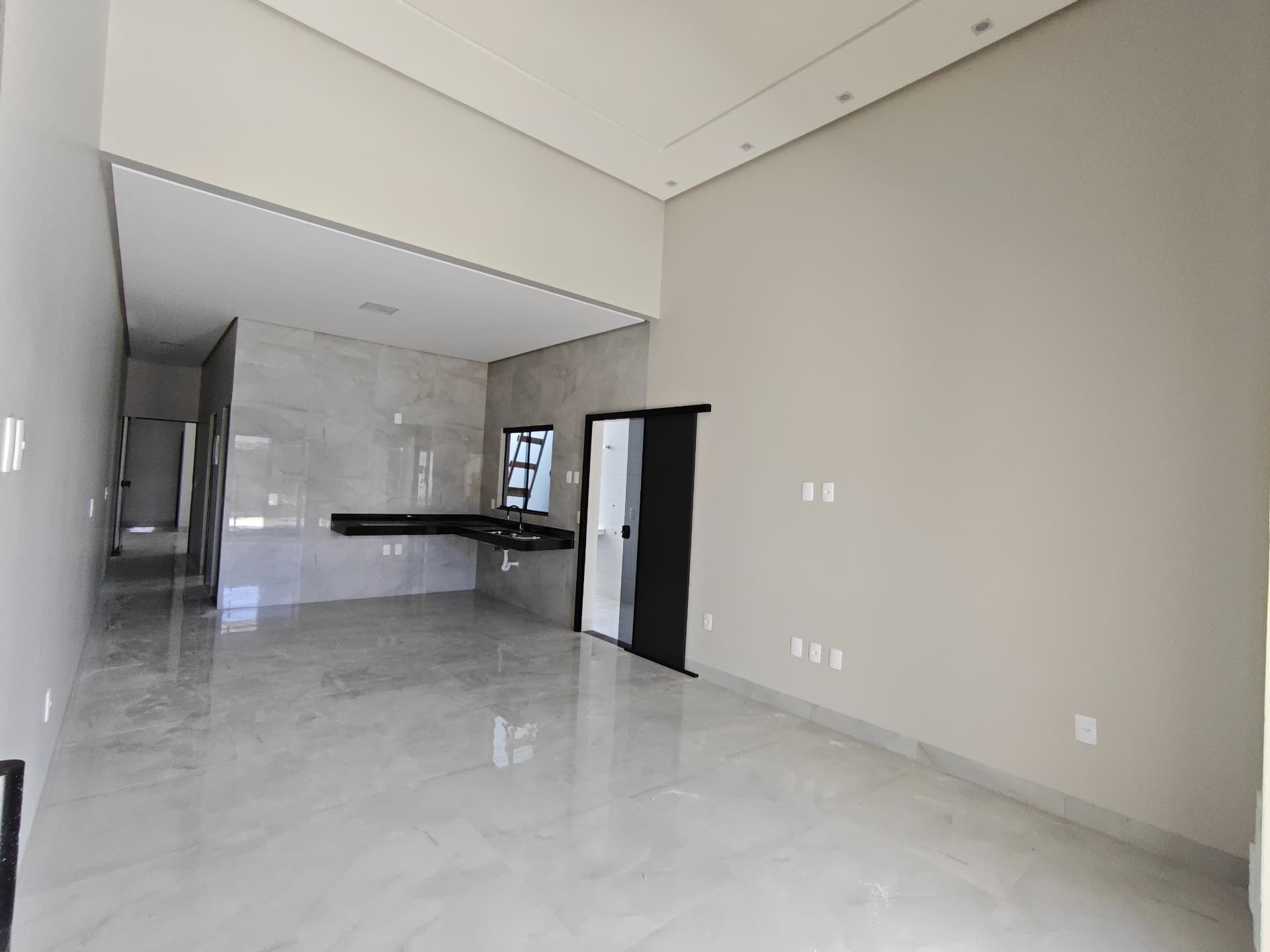 Casa de alto padrão com 2 quartos no Bertaville em Palmas
