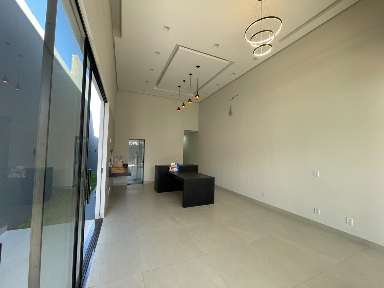 Casa moderna com 3 suítes e piscina à venda na 505 Sul – Palmas/TO