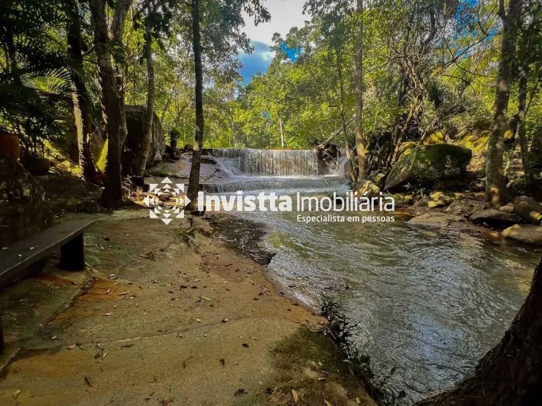 Chácara com lazer completo e cachoeira a 16 km de Palmas - TO