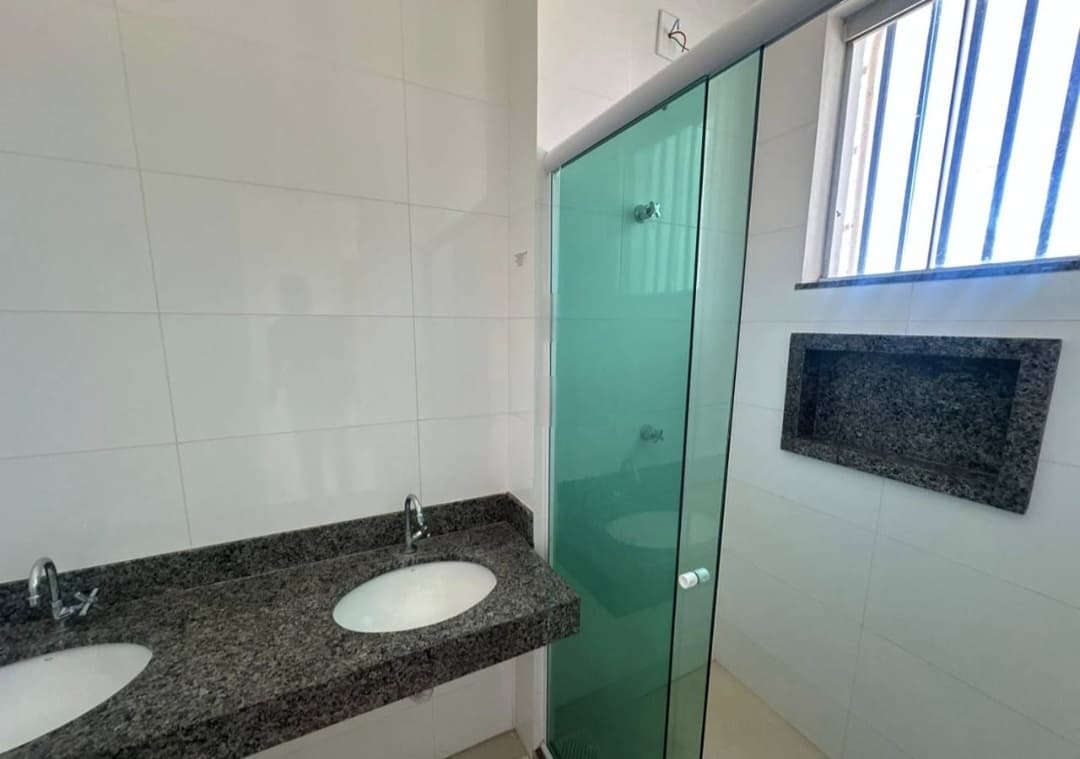 Sobrado de esquina para locação na 604 Norte – Palmas/TO