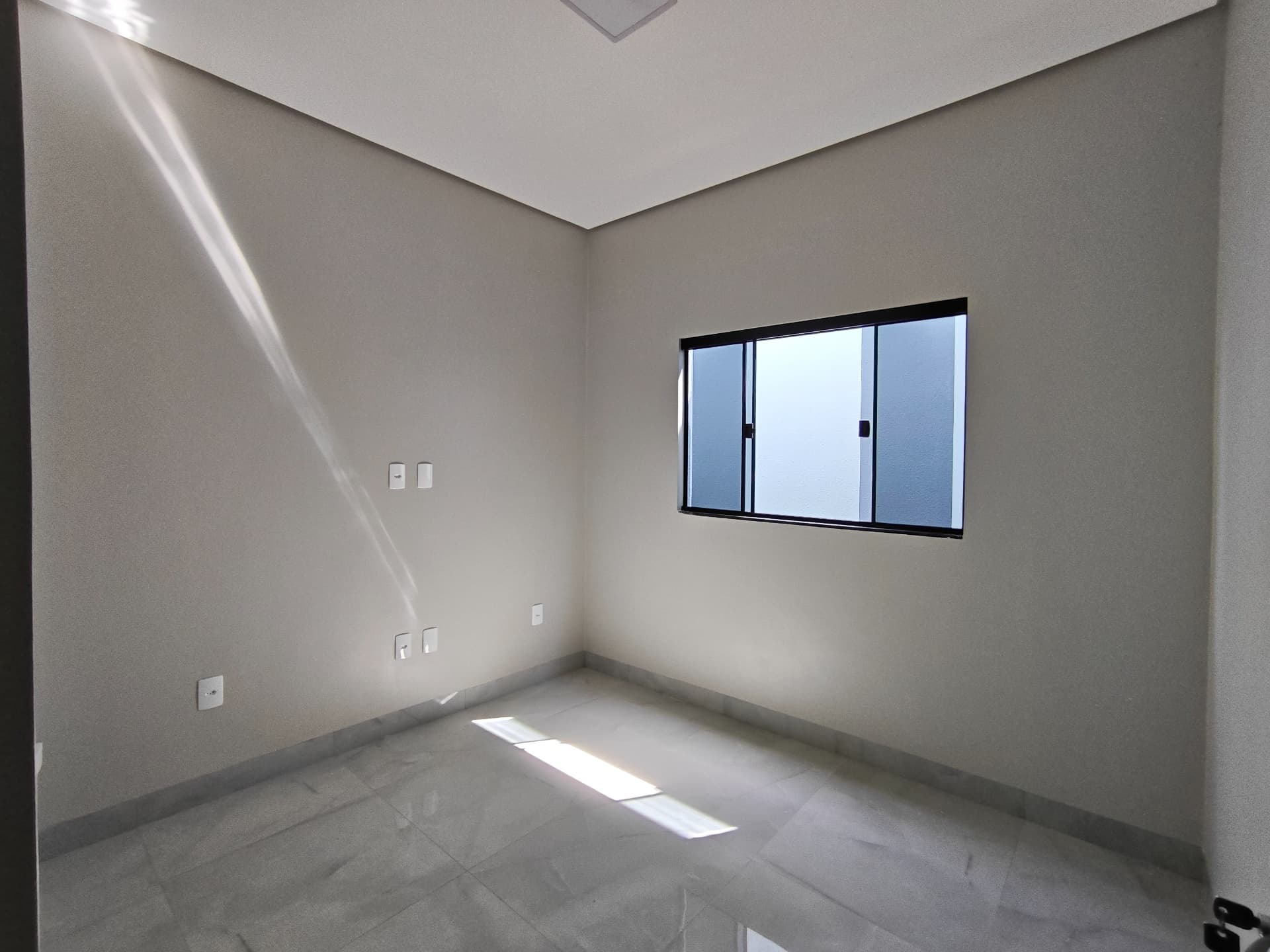 Casa de alto padrão com 2 quartos no Bertaville em Palmas