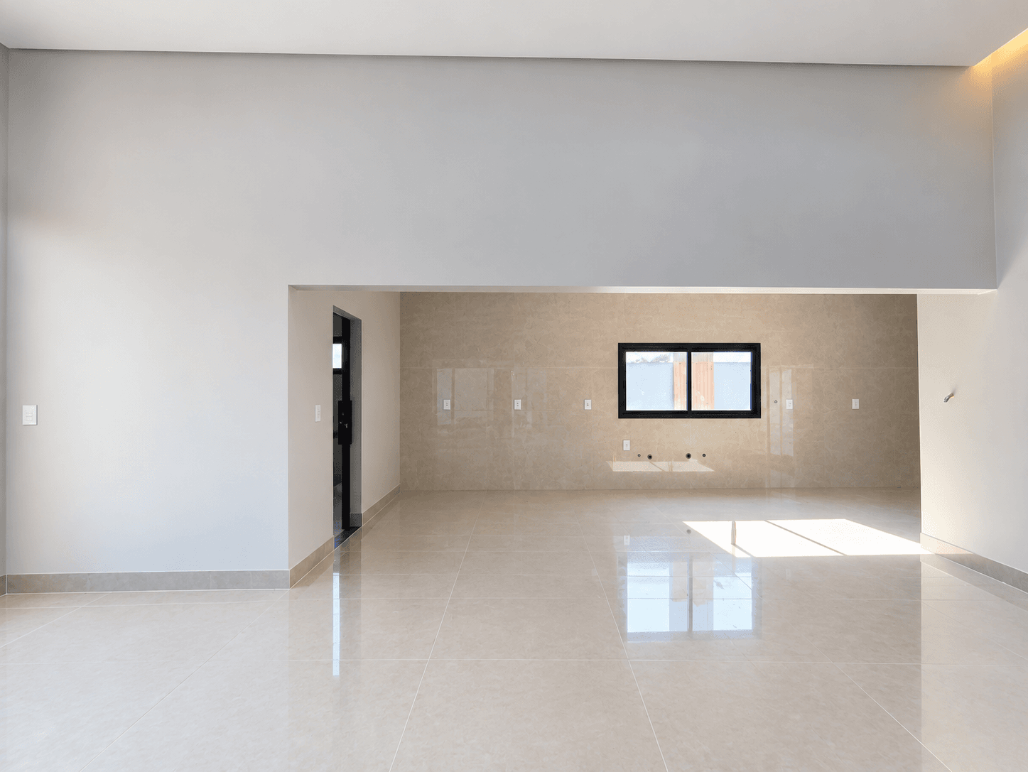 Casa à venda no Condomínio Country Hall e Village – Região Beira Lago, Palmas/TO