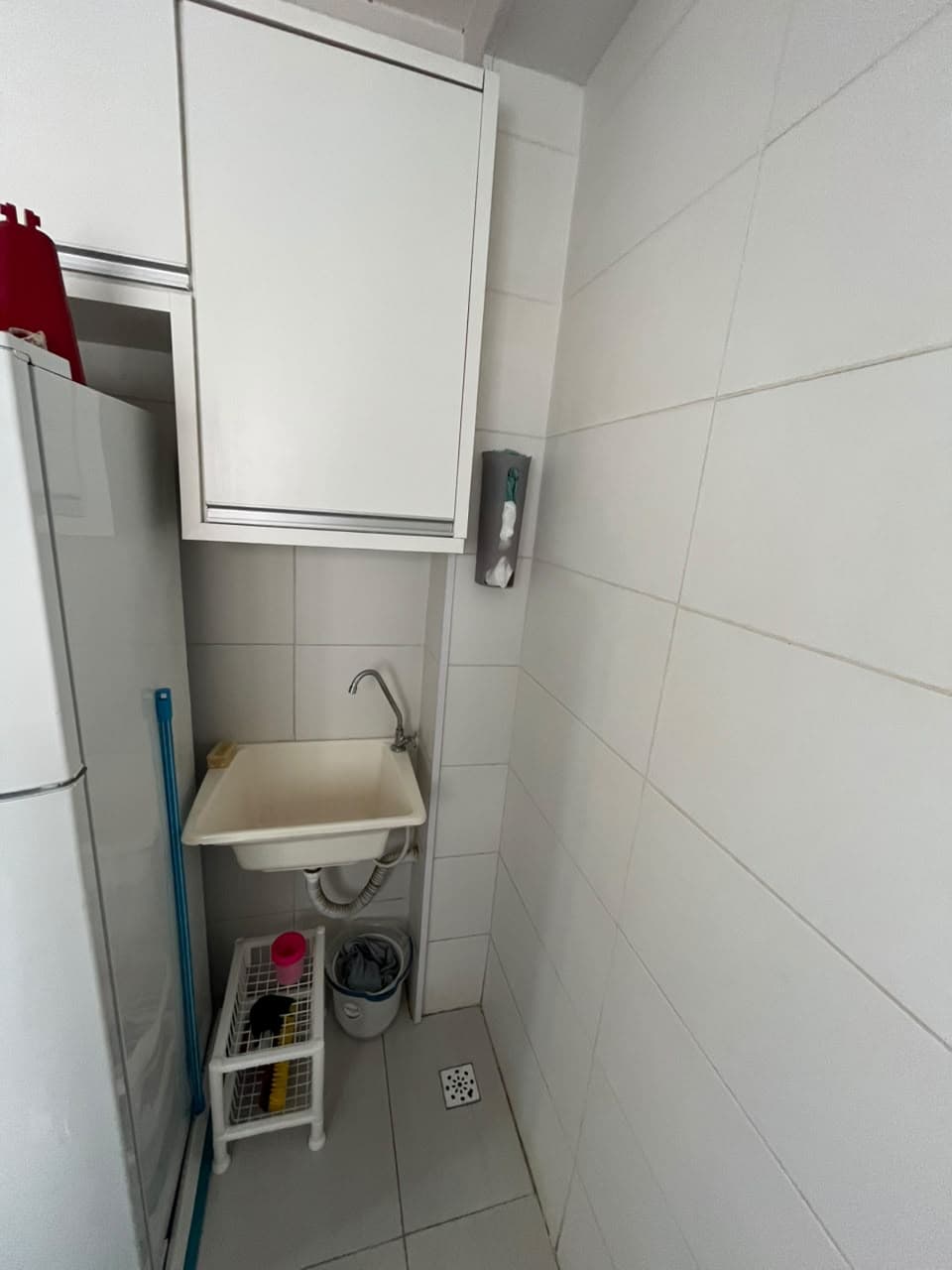 Apartamento mobiliado com 2 quartos para locação no Palmeira Real – 806 Sul