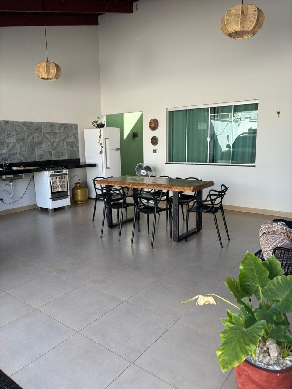 Casa Mobiliada com 3 Quartos e Piscina à Venda na 606 Norte – Palmas/TO