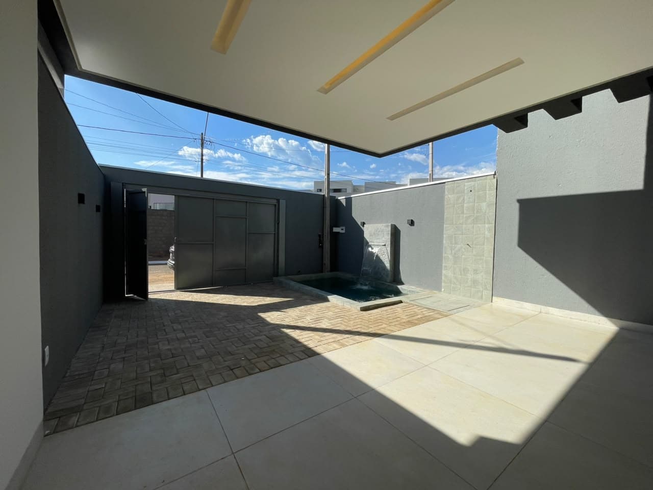 Casa moderna com 3 suítes e piscina à venda na 505 Sul – Palmas/TO