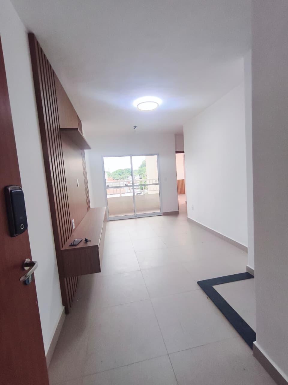 Apartamento 2/4 sendo 1 suite na 105 norte residencial Palmeira Azul