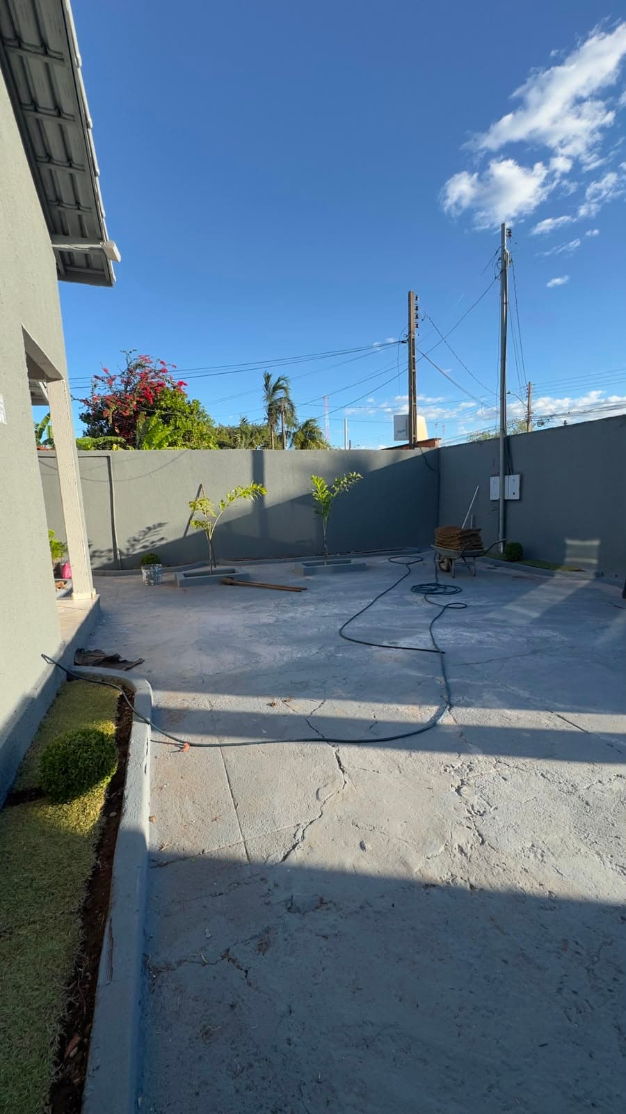 Oportunidade! Casa com 3 quartos e kitnets nos fundos na ARSE 101 em Palmas