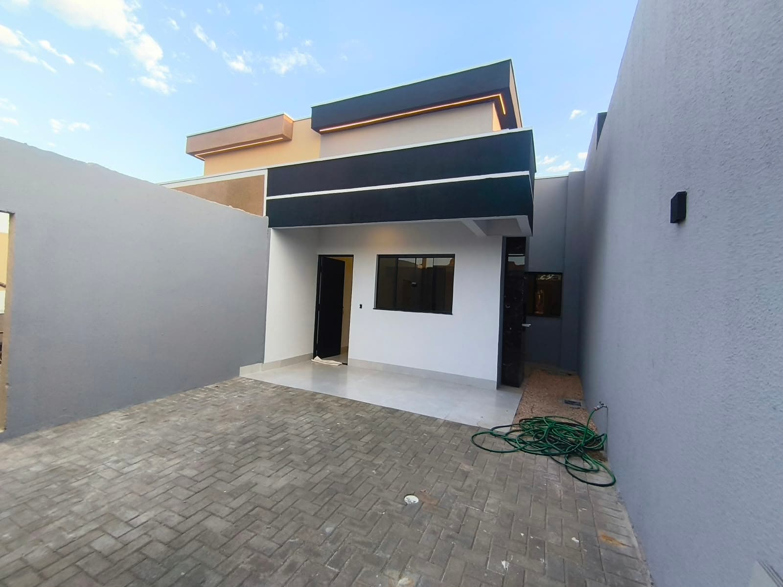 Imóvel novo com 2 quartos e churrasqueira à venda na 1506 Sul – Palmas/TO
