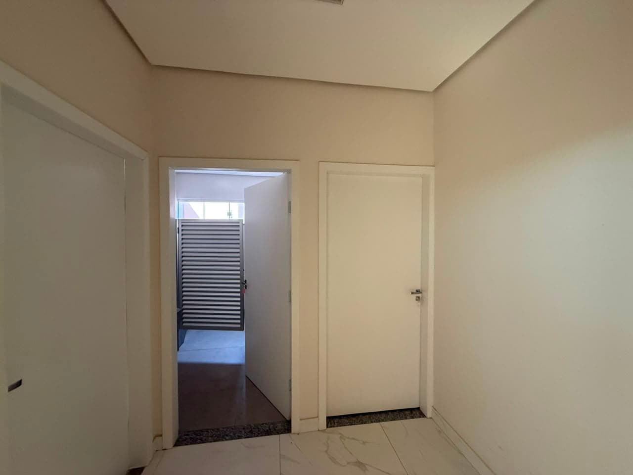 Prédio Comercial de Alto Padrão na Av. Teotônio Segurado | 902 Sul