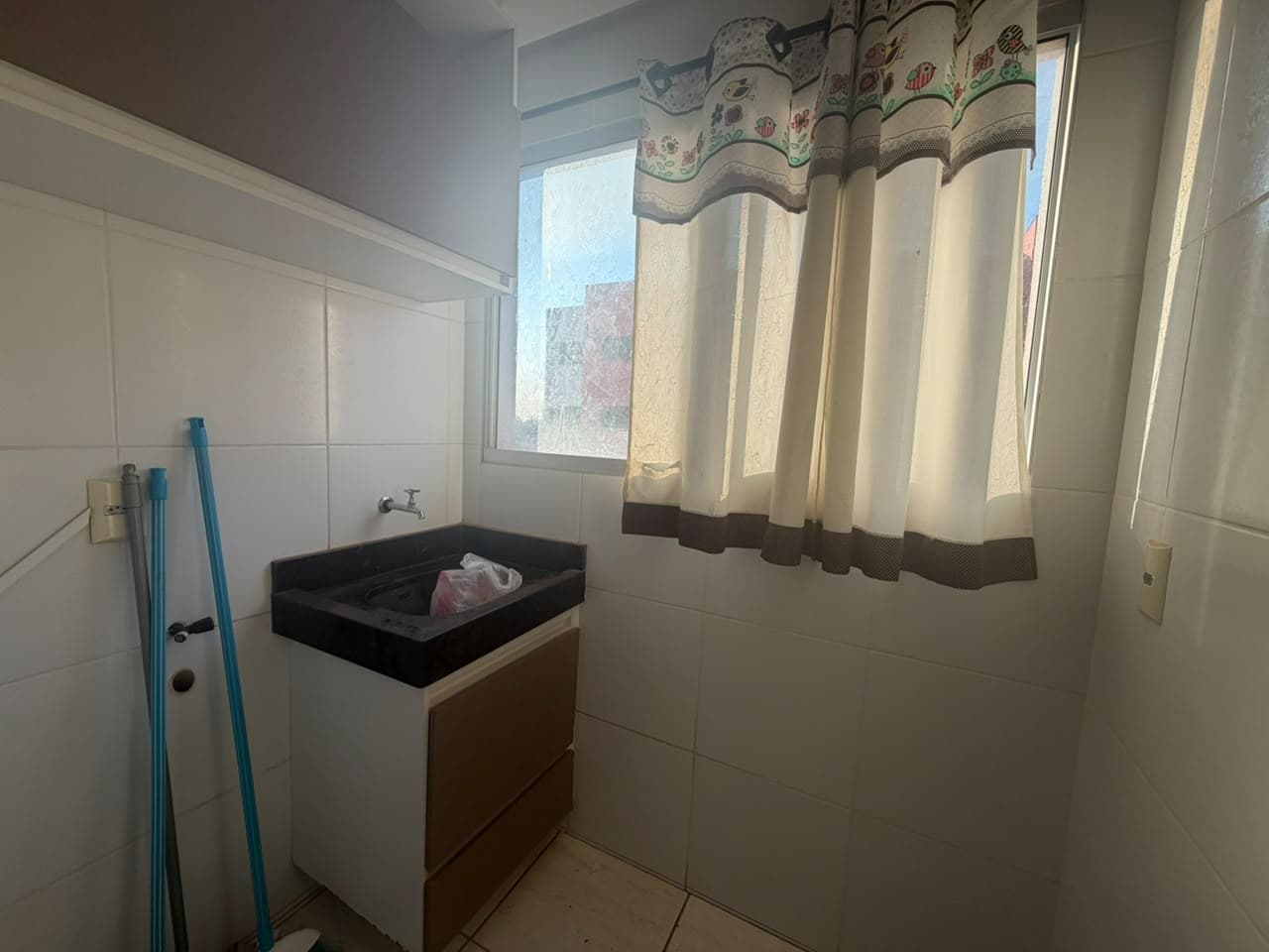 Apartamento para locação com móveis planejados no Residencial Ipanema, em Palmas