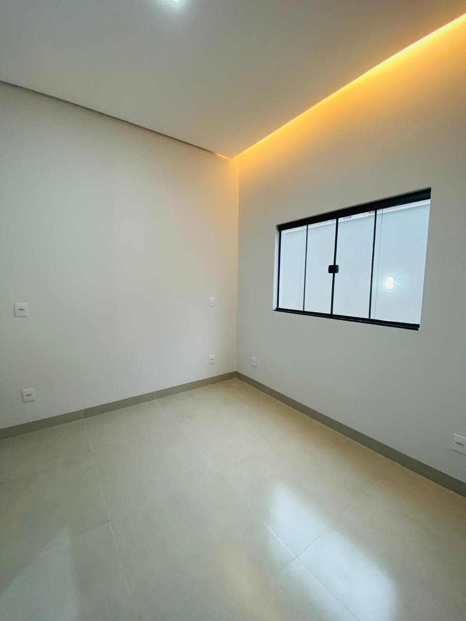 Casa nova com 3 quartos, pé-direito duplo e área gourmet à venda na 1003 Sul – Palmas/TO