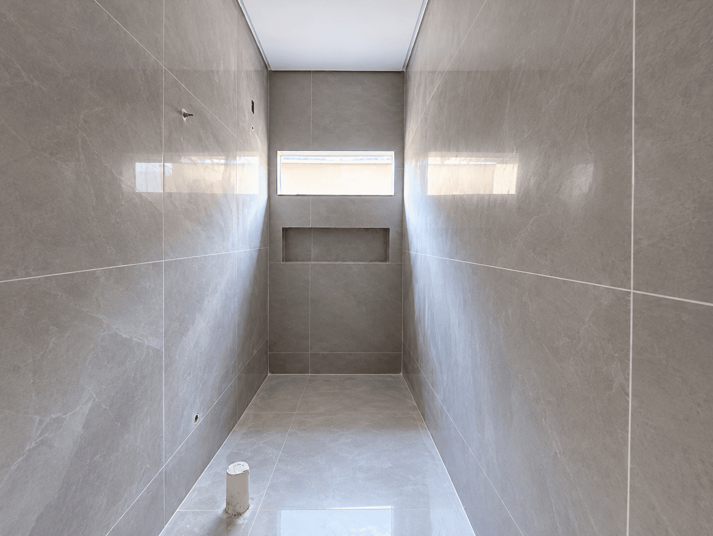 Casa de alto padrão com piscina e pé-direito duplo à venda na 1205 Sul – Palmas/TO