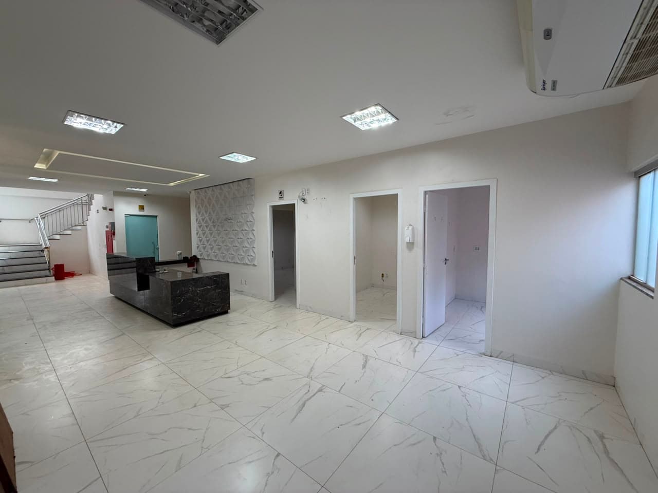 Prédio Comercial de Alto Padrão na Av. Teotônio Segurado | 902 Sul