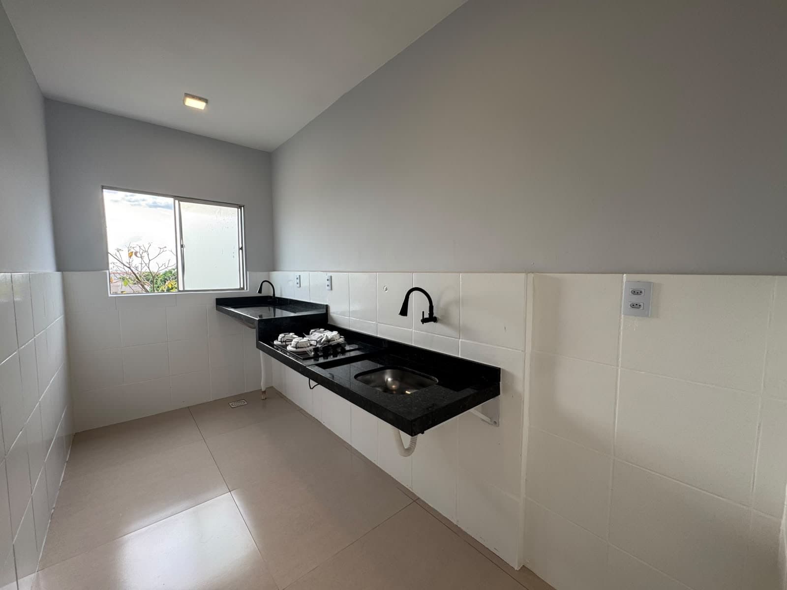 Apartamento reformado com 2 quartos à venda na 806 Sul – Palmas/TO