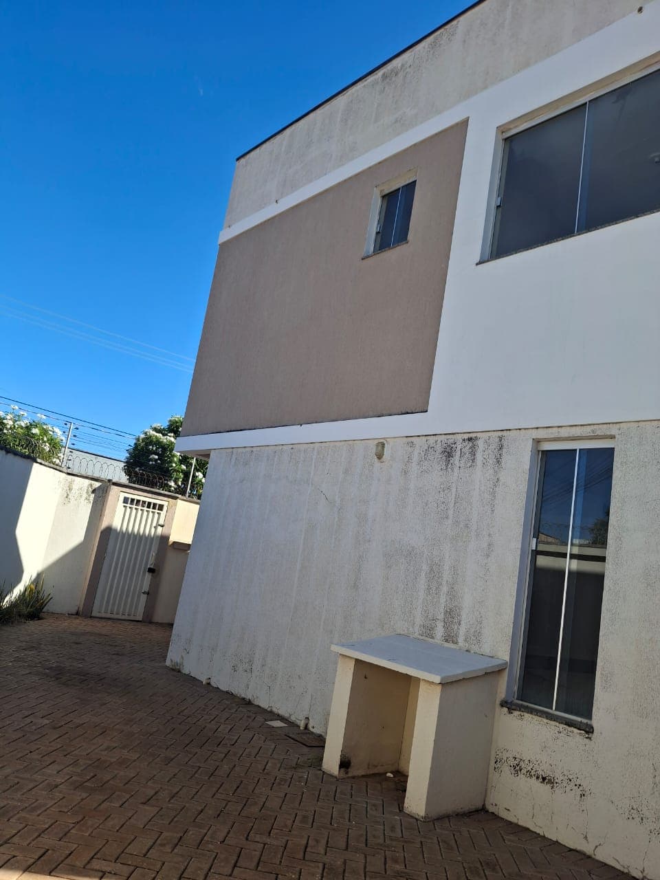 Sobrado de esquina para locação na 604 Norte – Palmas/TO