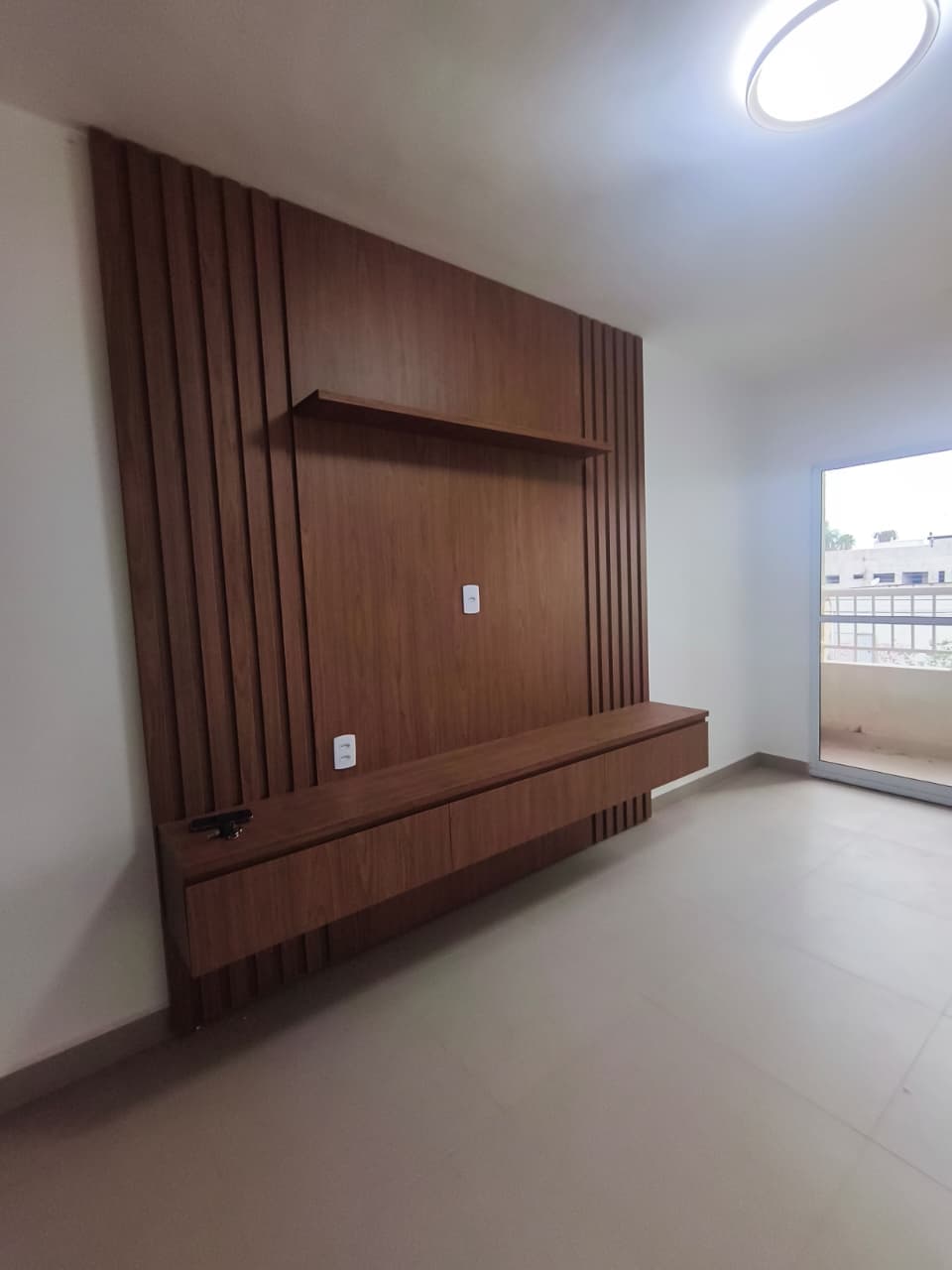 Apartamento 2/4 sendo 1 suite na 105 norte residencial Palmeira Azul