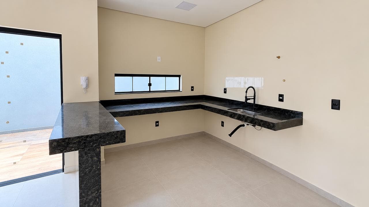 Casa nova com 3 quartos e espaço gourmet à venda na 605 Norte – Palmas/TO