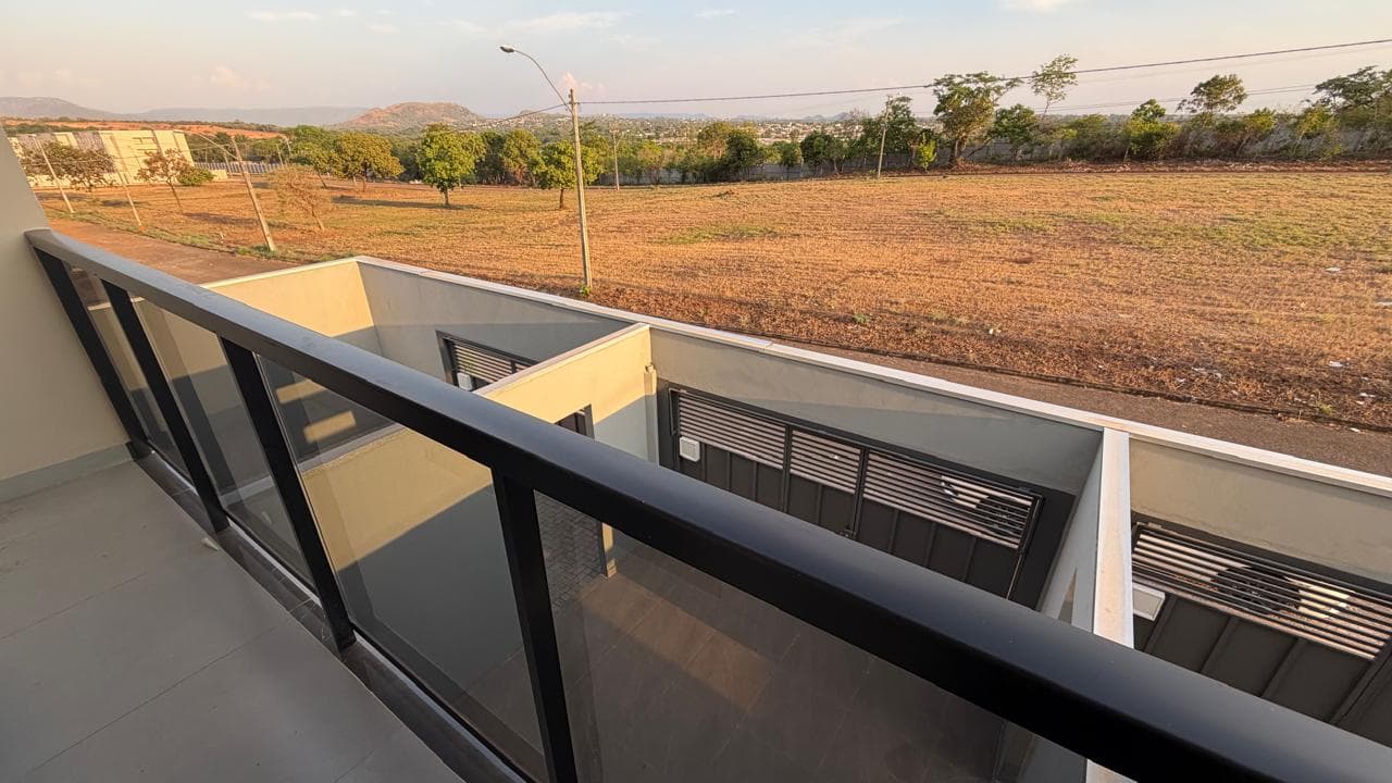 Sobrados com 2 suítes e sacada à venda na 1506 Sul – Palmas/TO