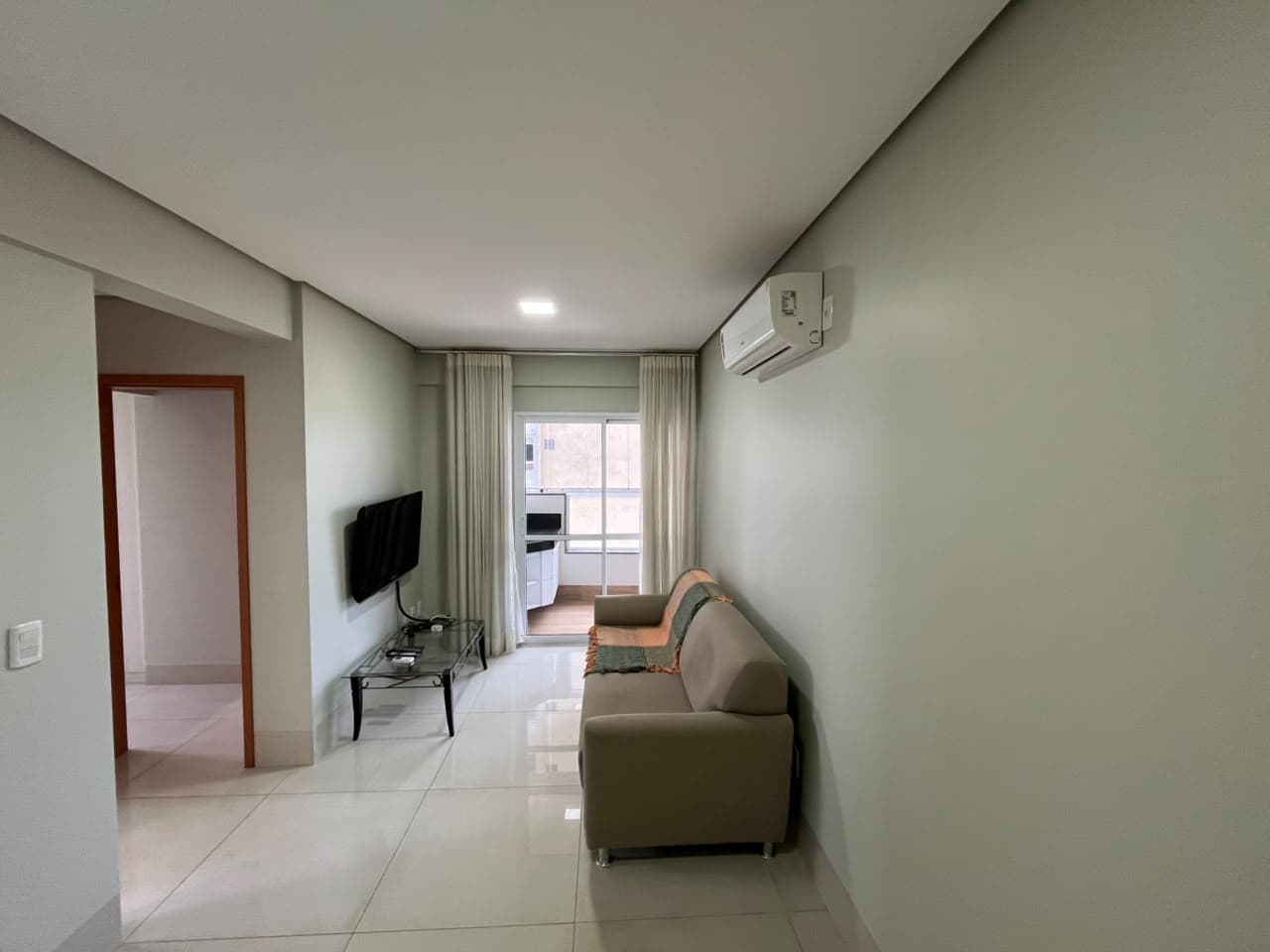 Apartamento mobiliado com 2 quartos, sendo 1 suíte, no Residencial Serra do Carmo – 305 Sul, Palmas/TO