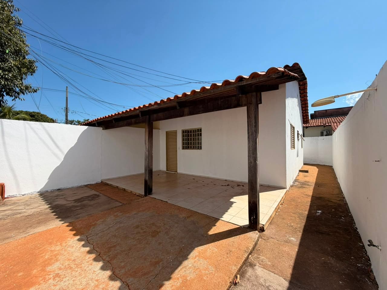 Casa para Locação com 2 Quartos, 108 norte