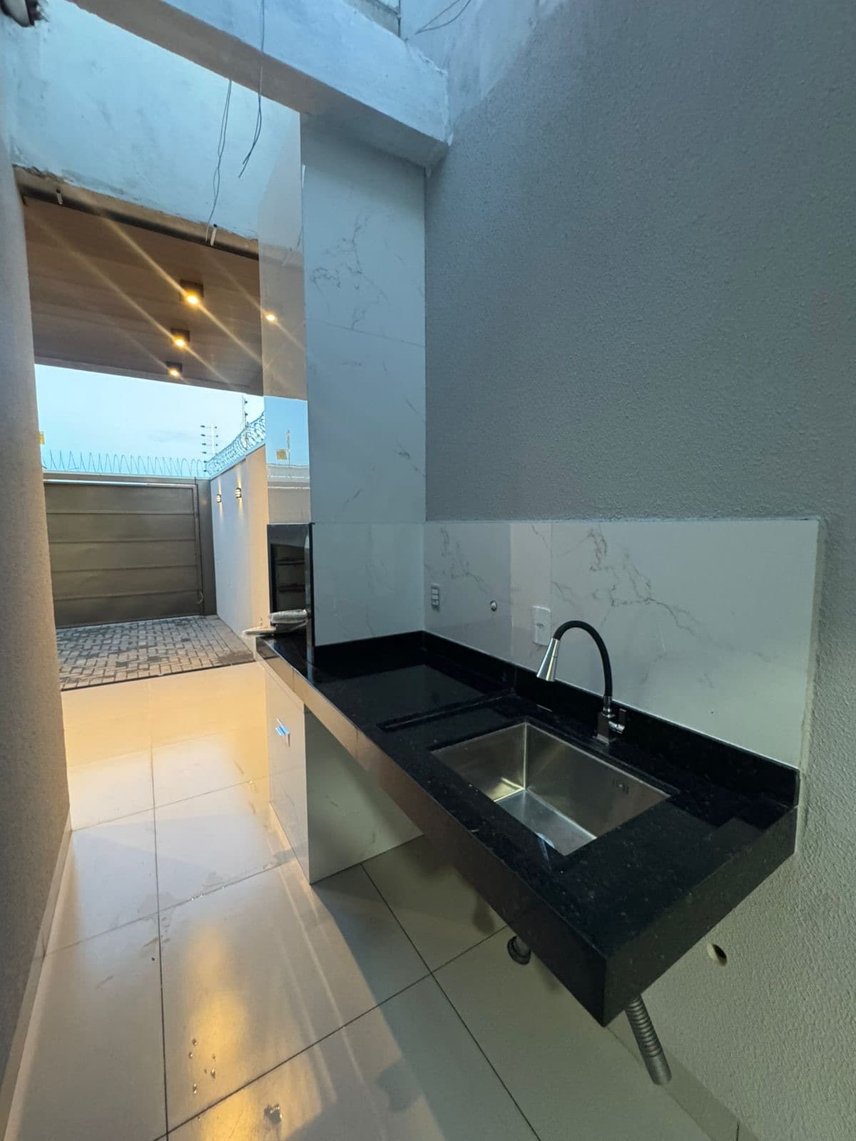 Vendo casa na 1503 sul